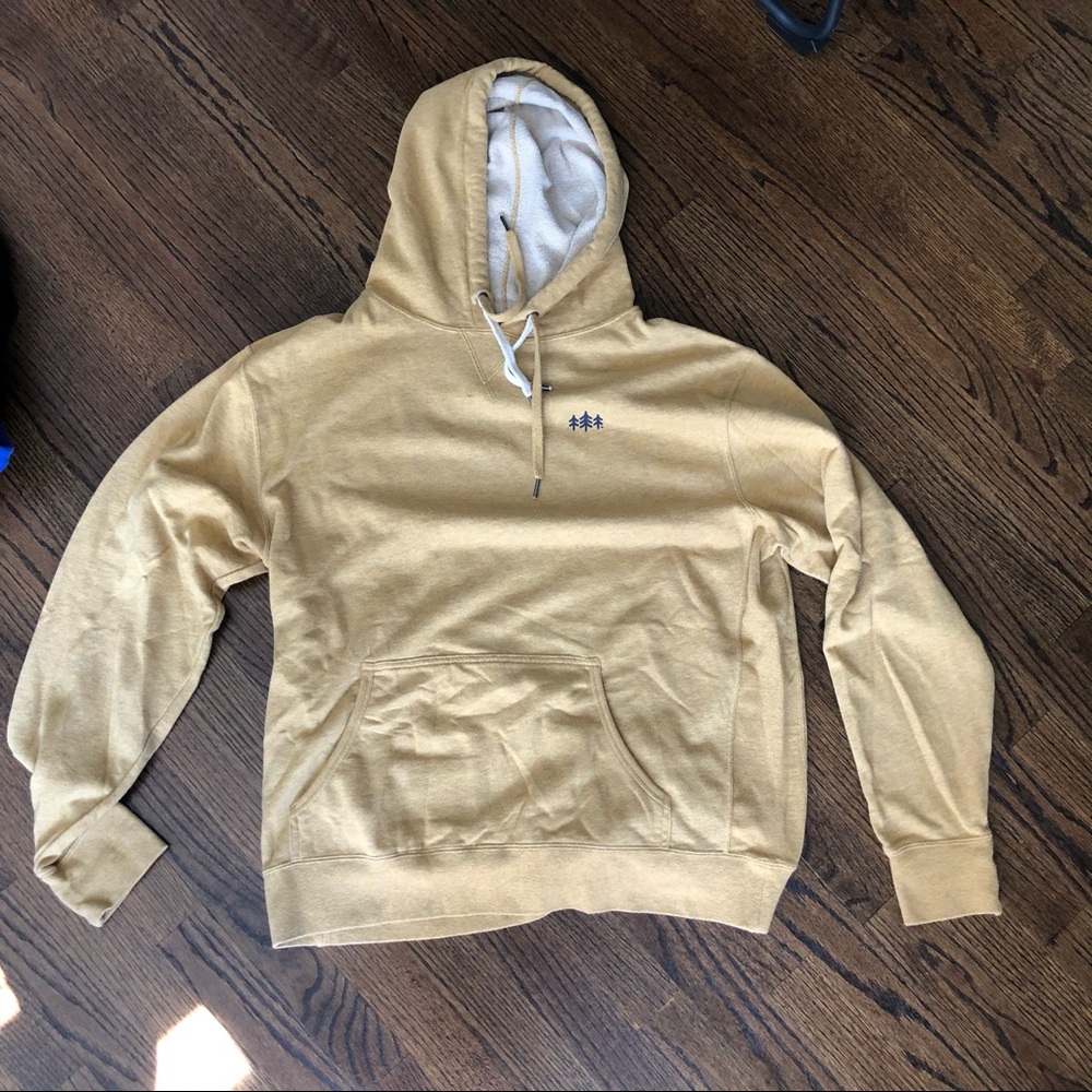 Yellow sweatshirt
